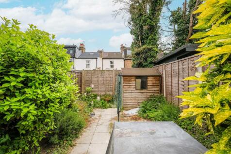 8 goldsmith road-2_resized.jpg