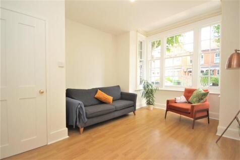Living Room (2).JPG