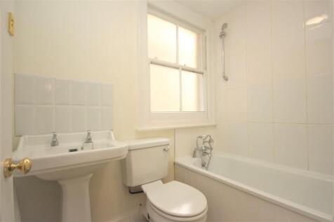 Bathroom.JPG