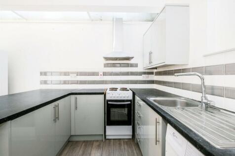 Kitchen (2).jpg