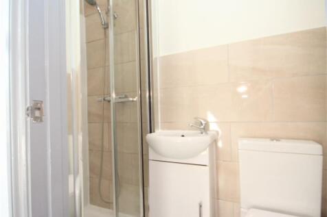 Shower Room.JPG