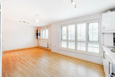 Living Room.jpg