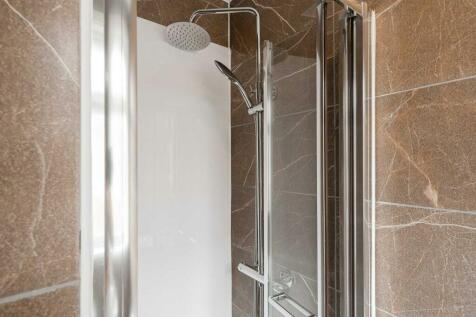 Flat 5, 23 Chestnut Avenue North-3.JPG