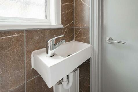 Flat 5, 23 Chestnut Avenue North-4.JPG