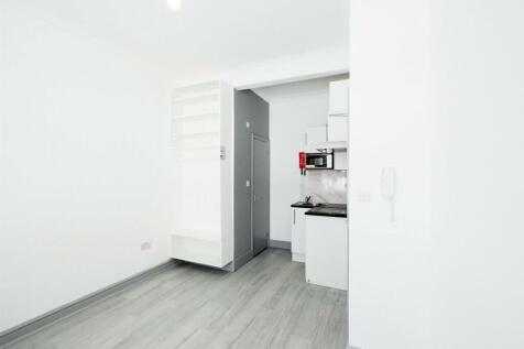 33 Folkestone Road-73_web.jpg