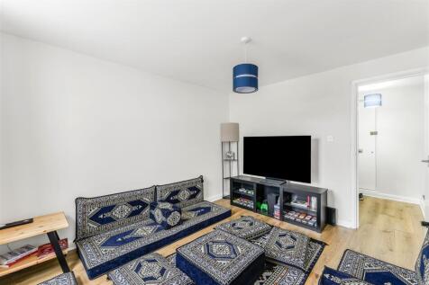 flat h 147-149 Hoe street-2.jpg