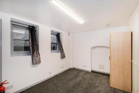 1 Bloxhall Court-6_web.jpg