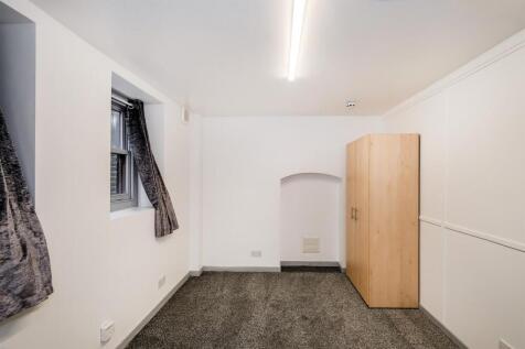 1 Bloxhall Court-7_web.jpg