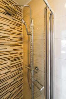 Flat 5, 54 Goldsmith Road-5.jpg