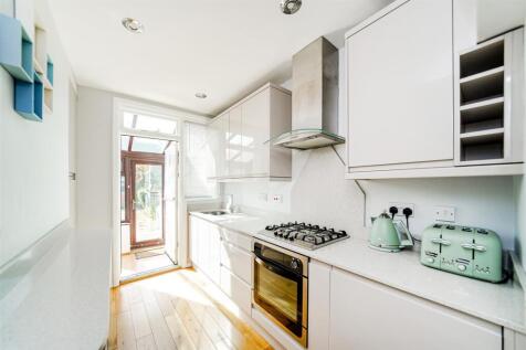 76 Roberts Road-8.jpg