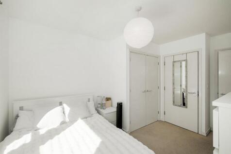 9 Thomas Jacomb Place-3.jpg
