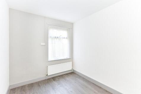 73 Gosport road-3_resized.jpg