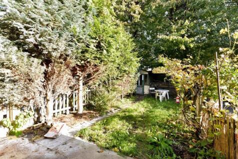 73 Gosport road-13_resized.jpg