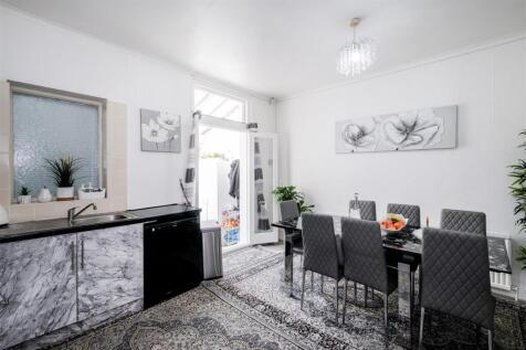 21 Violet Road-10.jpg
