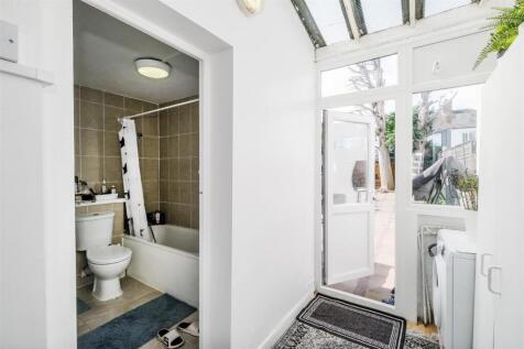 21 Violet Road-14.jpg