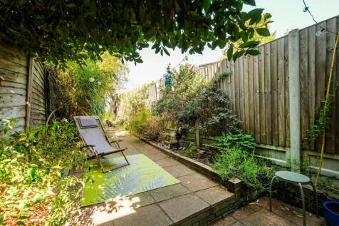 47 Hamilton Road E17-1_web.jpg