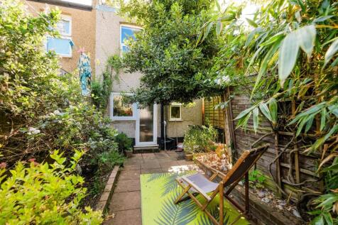 47 Hamilton Road E17-5_web.jpg