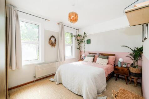 47 Hamilton Road E17-11_web.jpg