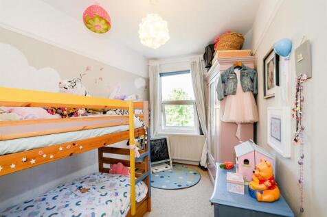 47 Hamilton Road E17-14_web.jpg