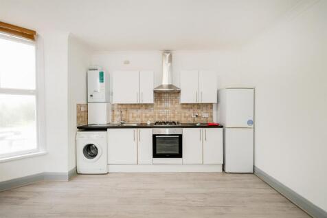 20 North Birkbeck Road - Flats 2, 3, 4-2_web.jpg