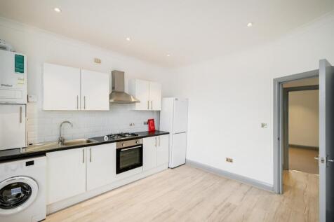 20 North Birkbeck Road - Flats 2, 3, 4-24_web.jpg