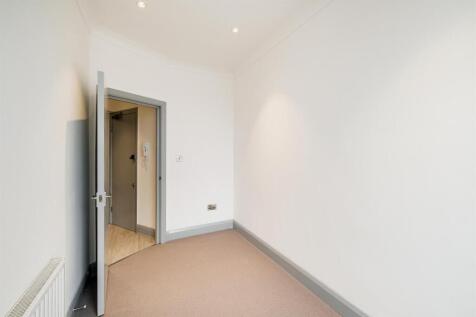 20 North Birkbeck Road - Flats 2, 3, 4-18_web.jpg