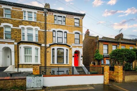 20 North Birkbeck Road - Flats 2, 3, 4-63_web.jpg