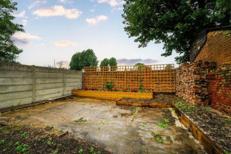 20 North Birkbeck Road - Flats 2, 3, 4-58_web.jpg