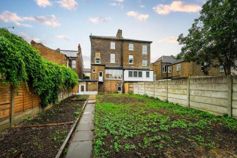 20 North Birkbeck Road - Flats 2, 3, 4-59_web.jpg