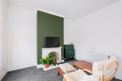 fff 64 Lindley Road-3_web.jpg