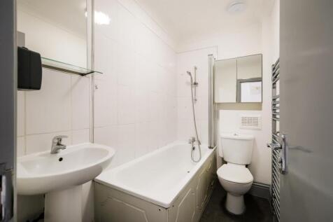 78-80 Spruce Hills Flat 1-1_web.jpg
