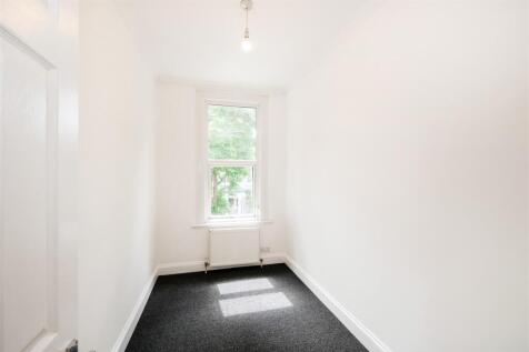bedroom 3 different.jpg