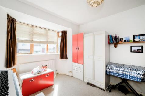 71 Bryon Road-8.jpg
