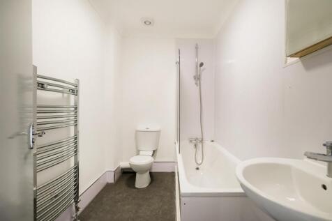 78-80 Spruce Hills Flat 4-2_web.jpg