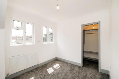78-80 Spruce Hills Flat 5-20_web.jpg