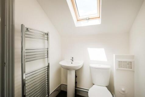 78-80 Spruce Hills Flat 5-3_web.jpg