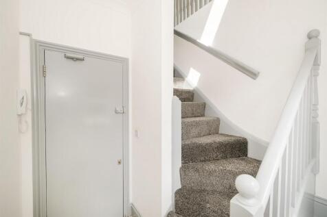78-80 Spruce Hills Flat 5-23_web.jpg