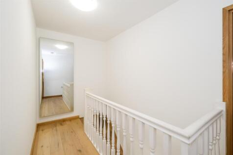 2 glen mews-15.jpg