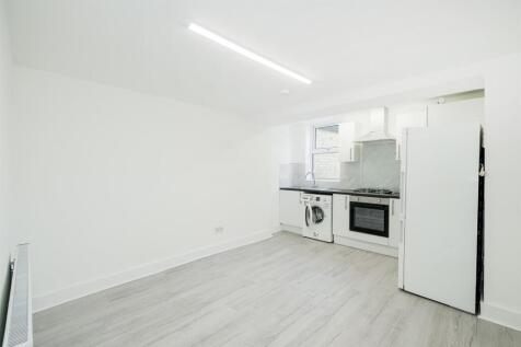 Kitchen Lounge.jpg