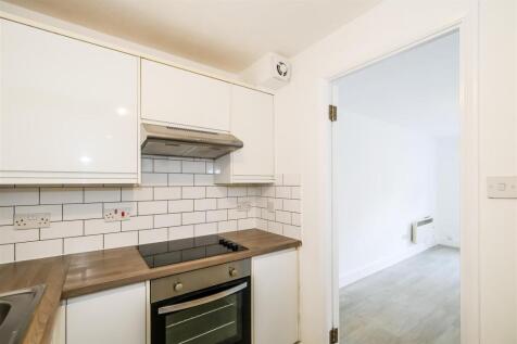 61 Latchingdon court-9.jpg
