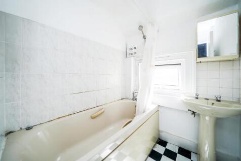 39a Folkestone rd-12_web.jpg