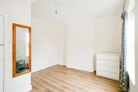 152b Church Road-5.jpg
