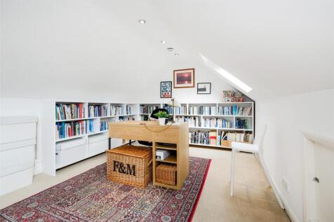 4 Douglas Avenue-11.jpg