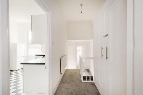 251a high road-10.jpg