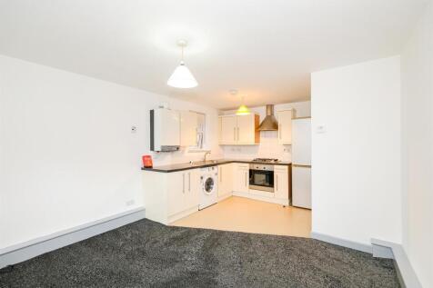 Flat 5, 188 Wanstead Lane-10_web.jpg