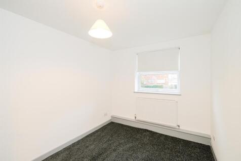 Flat 5, 188 Wanstead Lane-8_web.jpg