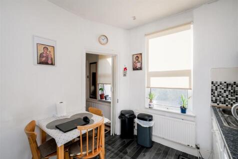 54 Camden Road-10.jpg