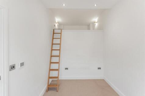 104 quant building-12.jpg