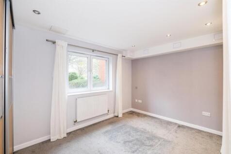 18 Cannock Court-2.jpg