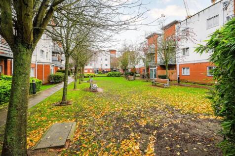 18 Cannock Court-17.jpg